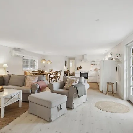 Дом отдыха Cozy In With Wifi